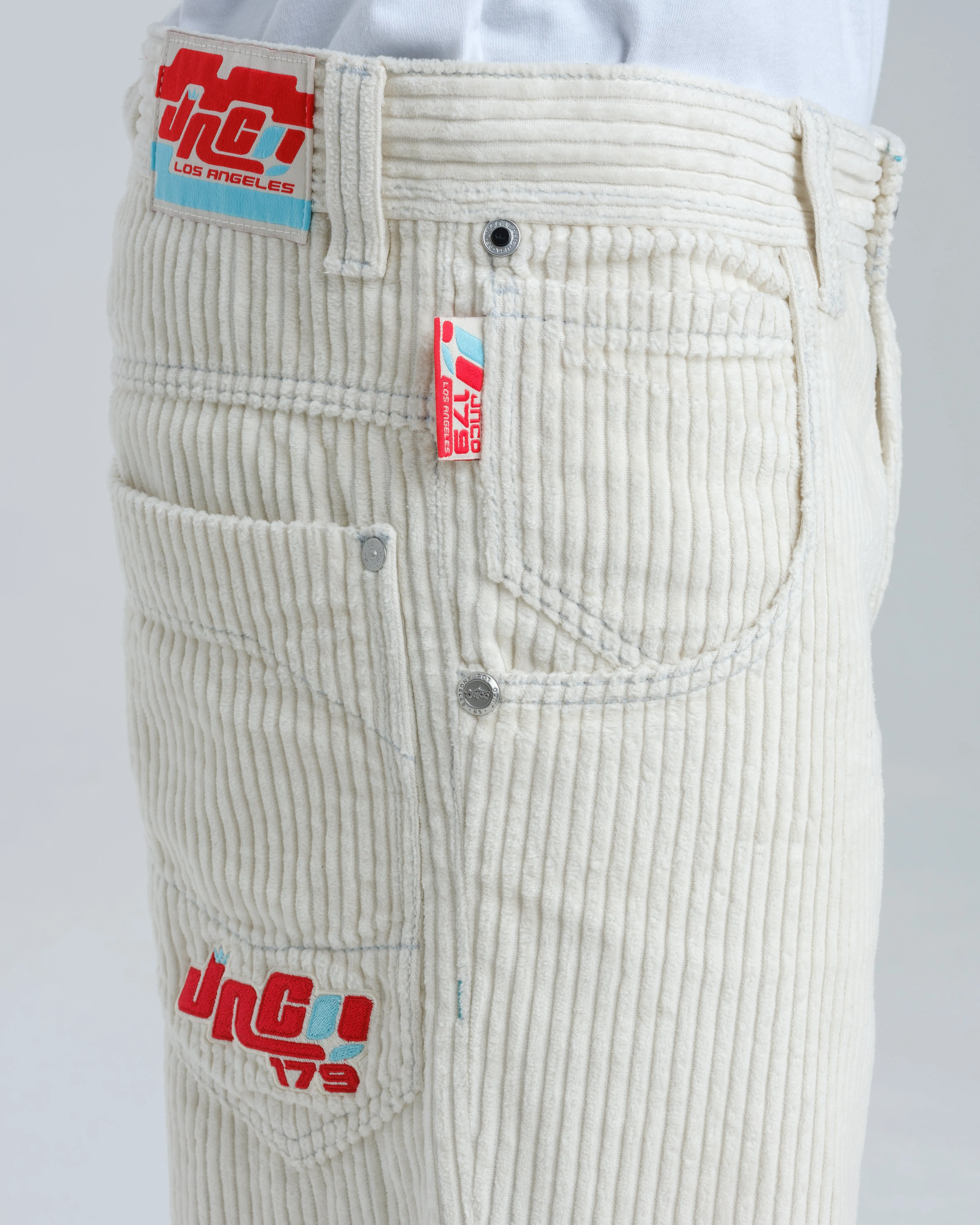 1179 Easy Wide Pipes. 23. 4 Wale Corduroy. Tofu.