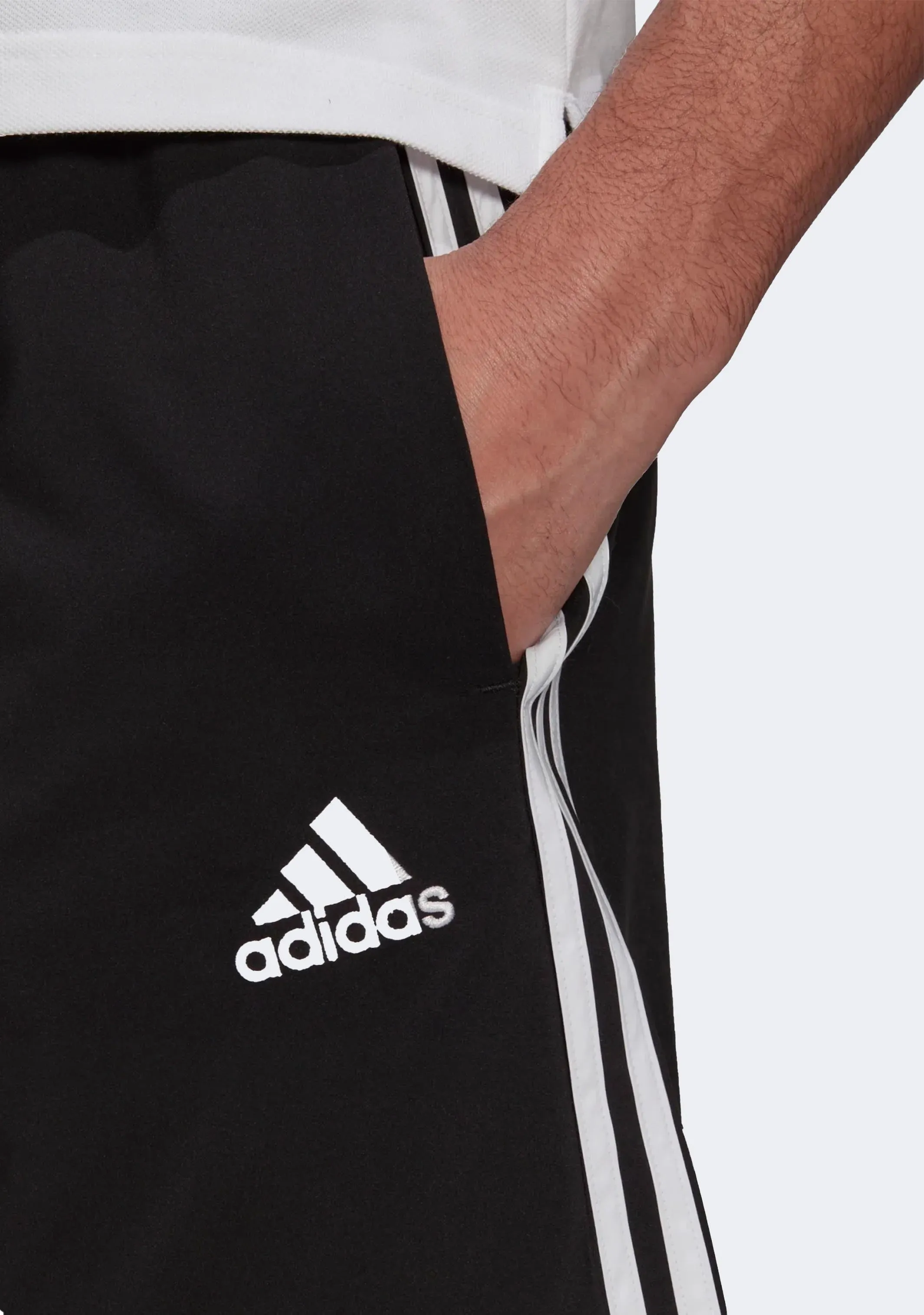 Adidas Men's Aeroready Essentials Chelsea 3-Stripe Shorts Black