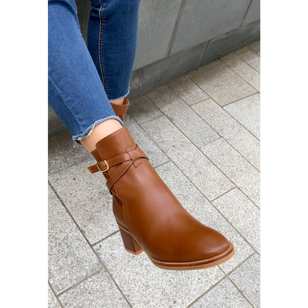 *Aubrey - black, 5cm size UK 2