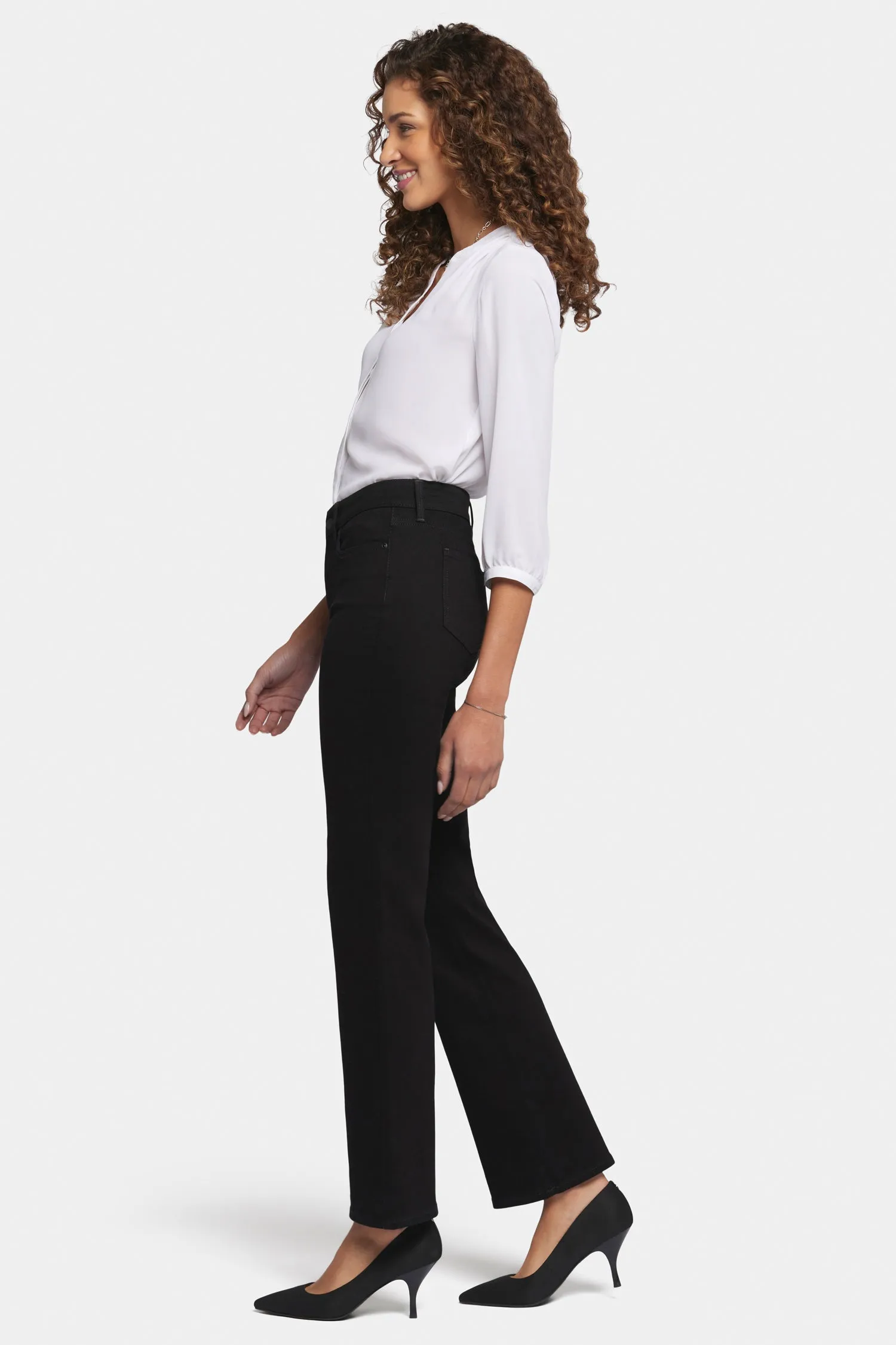 Blake Slim Flared Jeans In Petite - Black