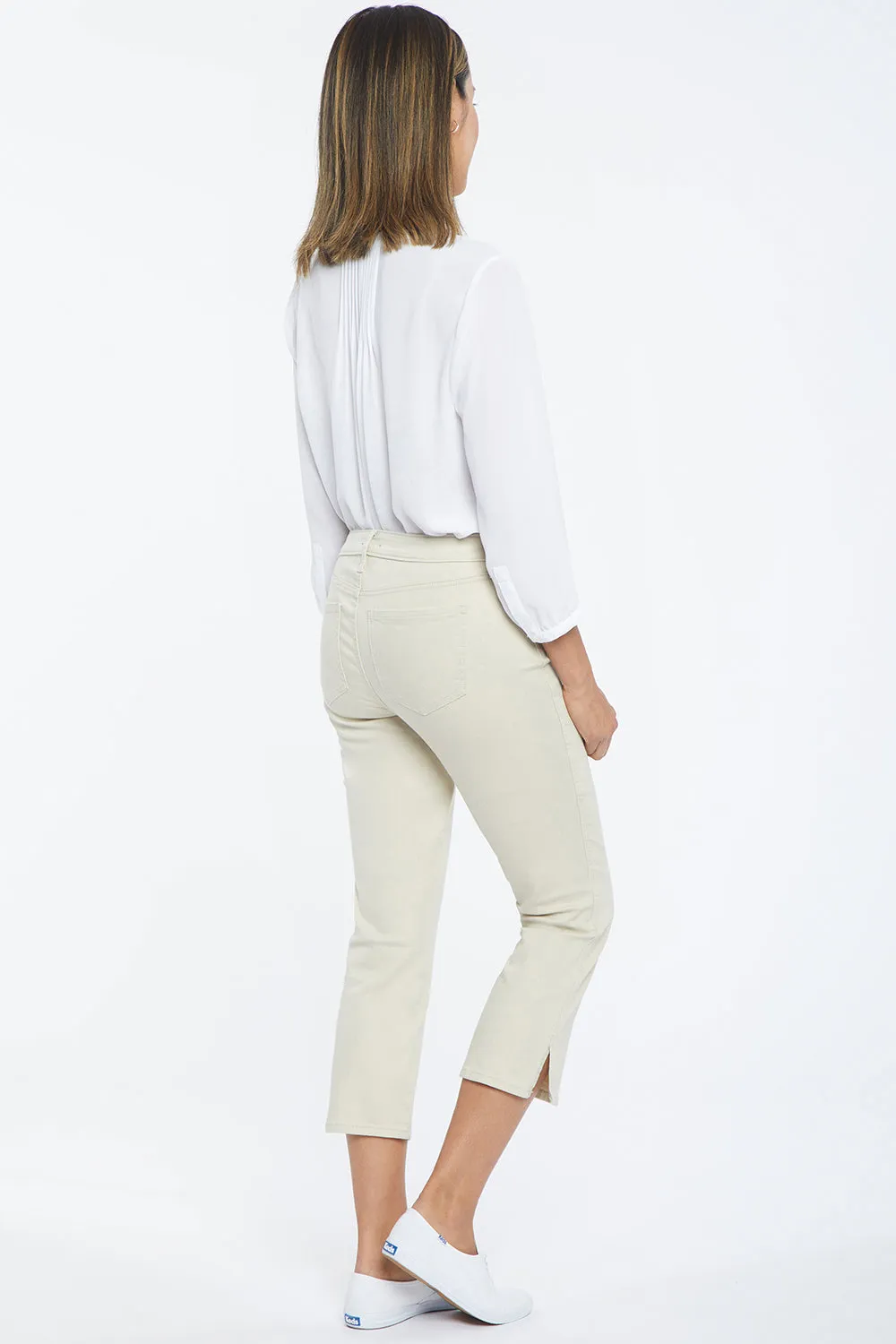 Chloe Capri Jeans In Petite - Feather