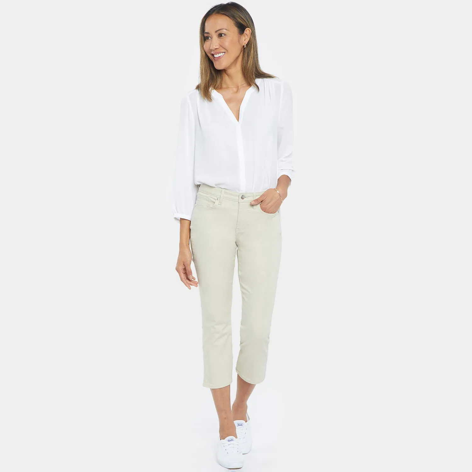 Chloe Capri Jeans In Petite - Feather