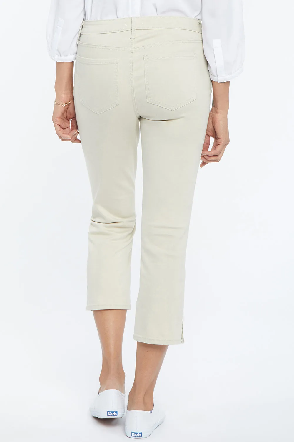Chloe Capri Jeans In Petite - Feather