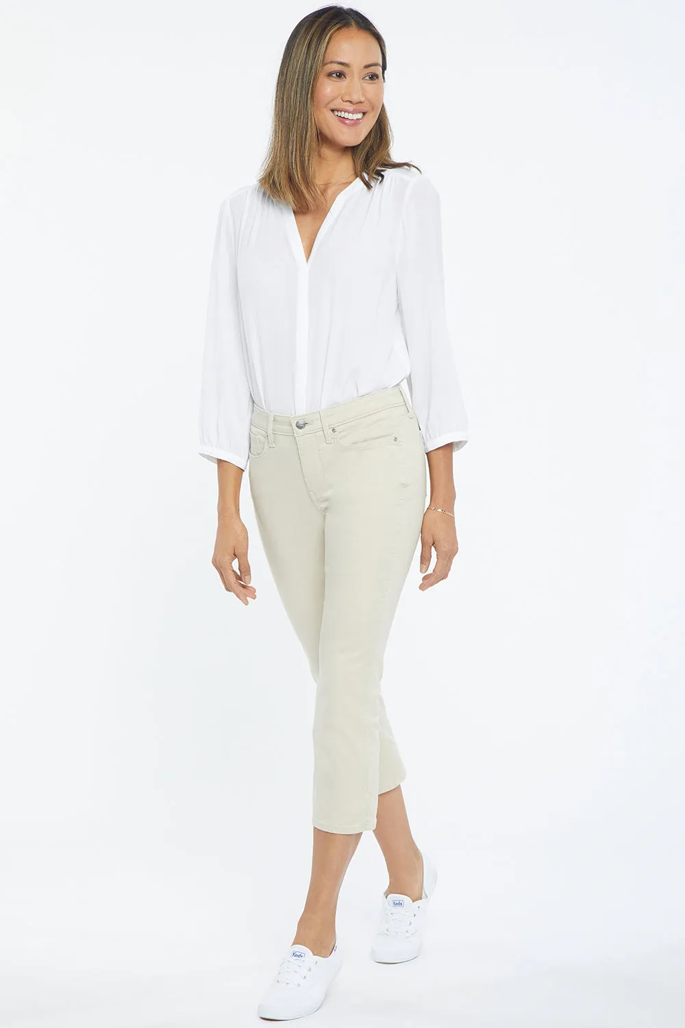 Chloe Capri Jeans In Petite - Feather