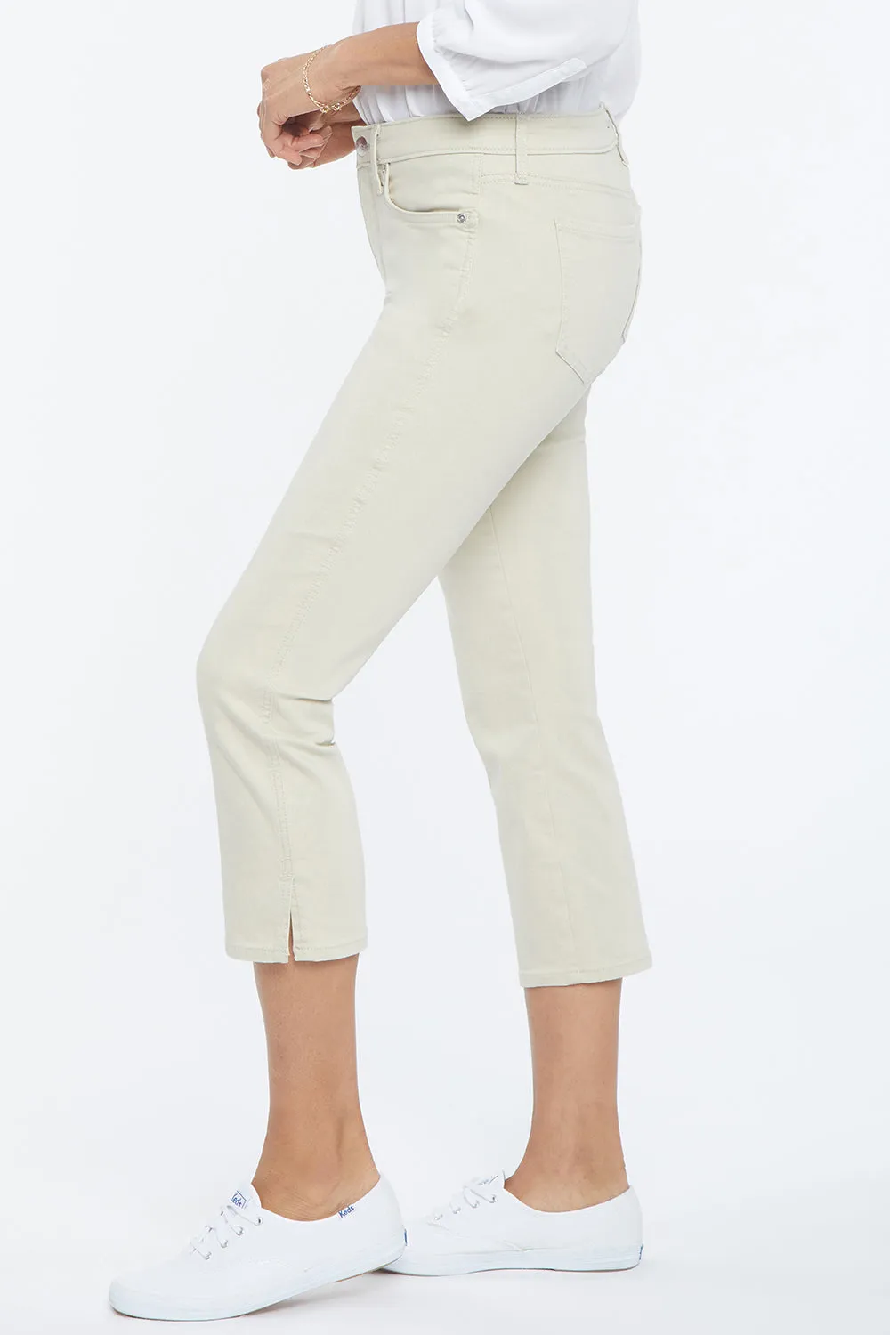 Chloe Capri Jeans In Petite - Feather