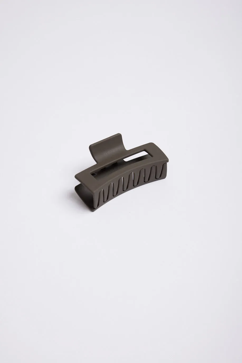 Claw Clip - Dark Brown