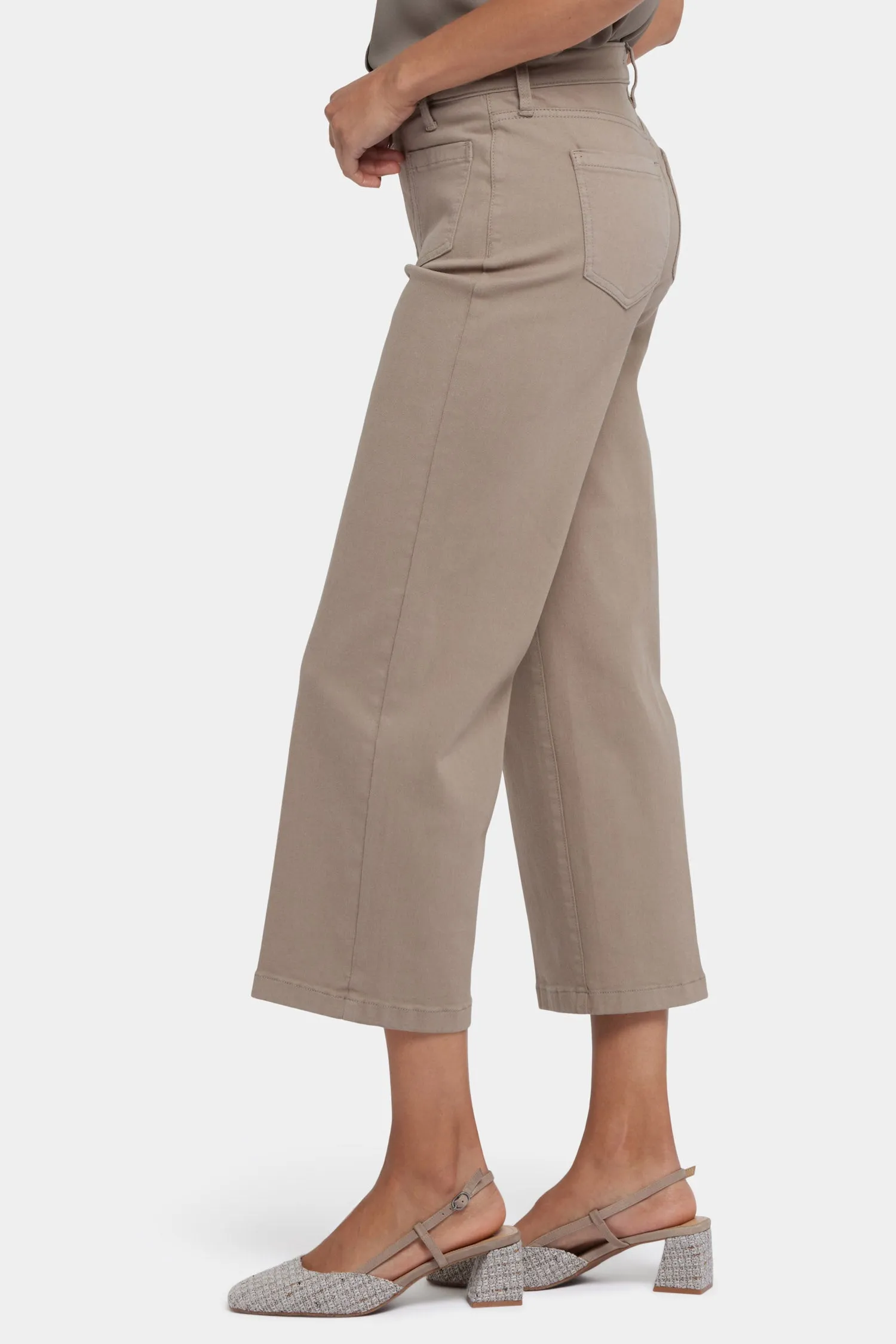 Coco Relaxed Wide Leg Crop Jeans - Saddlewood
