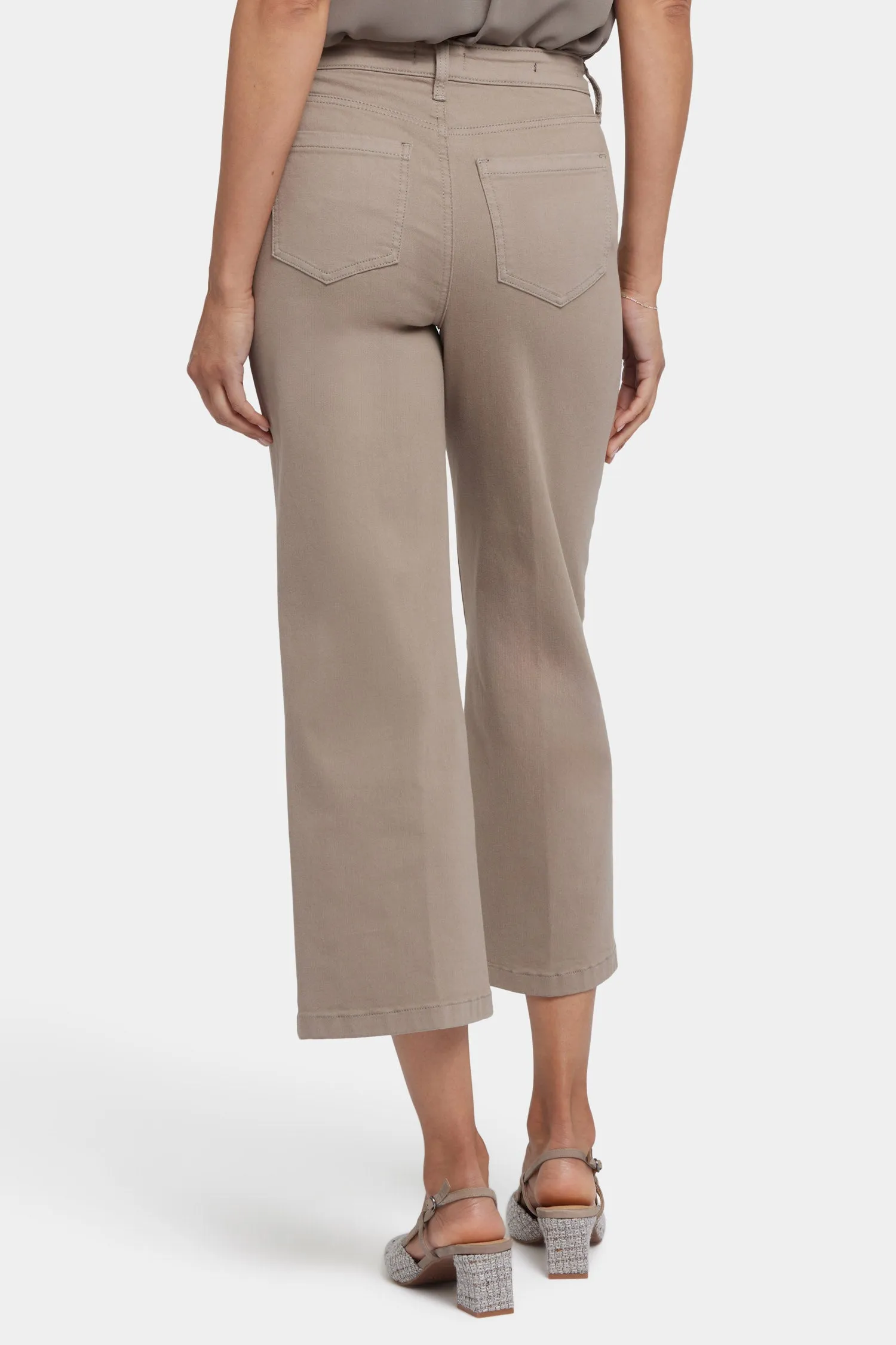Coco Relaxed Wide Leg Crop Jeans - Saddlewood