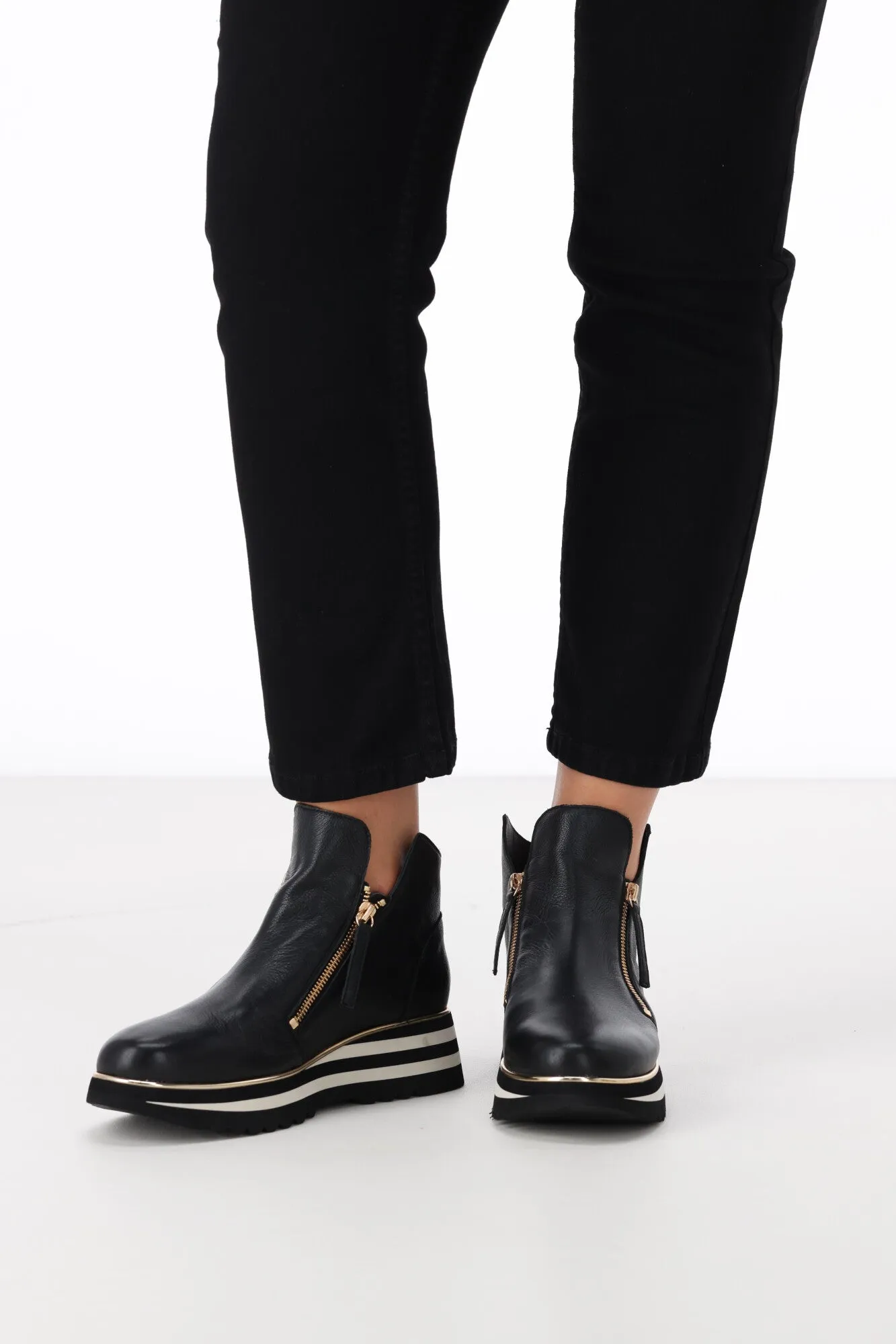 Django & Juliette Evol Black