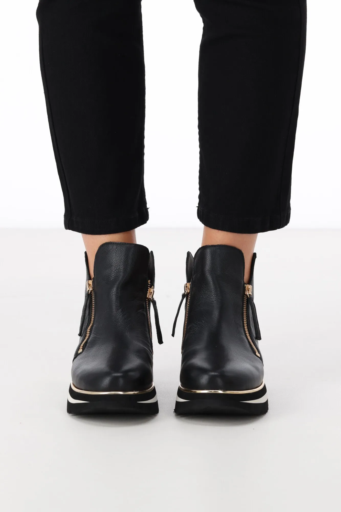 Django & Juliette Evol Black