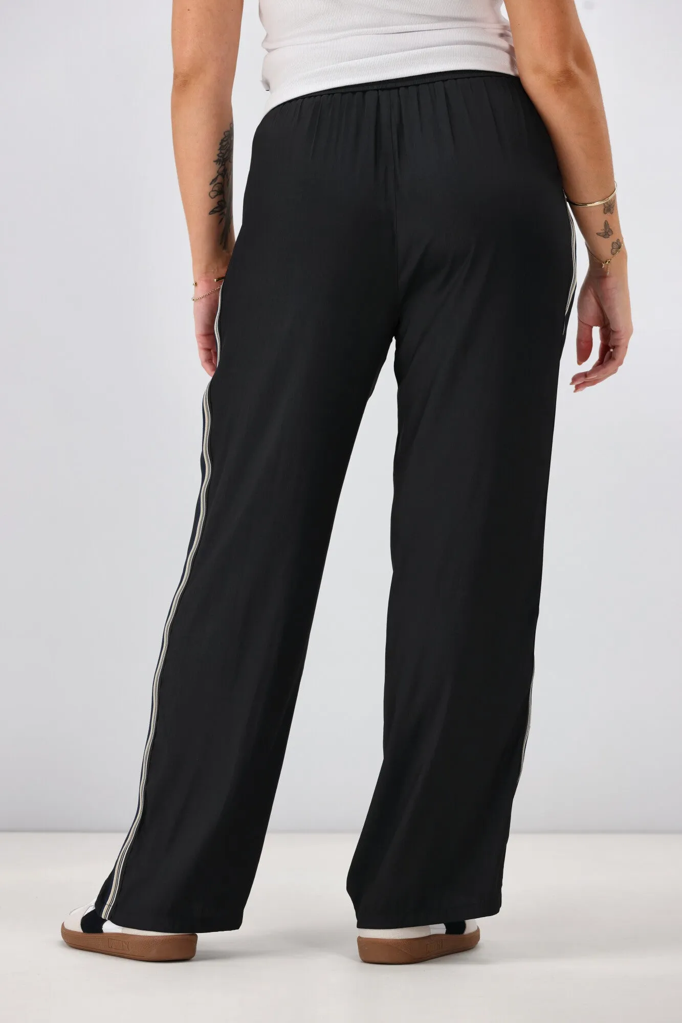 Gloss the Label Taylor Side Taped Wide Leg Pants Black