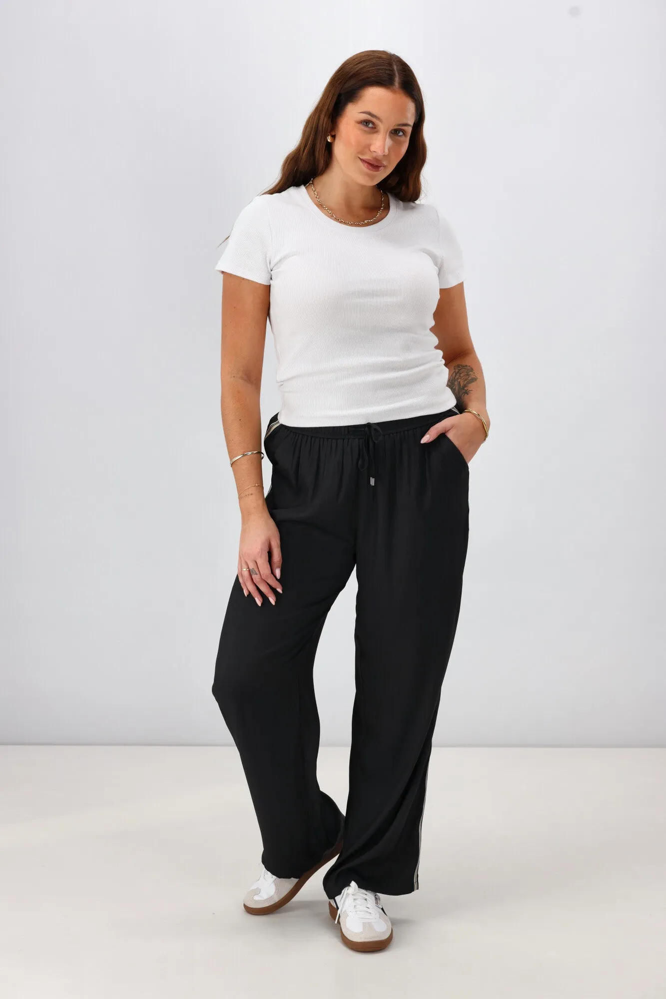 Gloss the Label Taylor Side Taped Wide Leg Pants Black