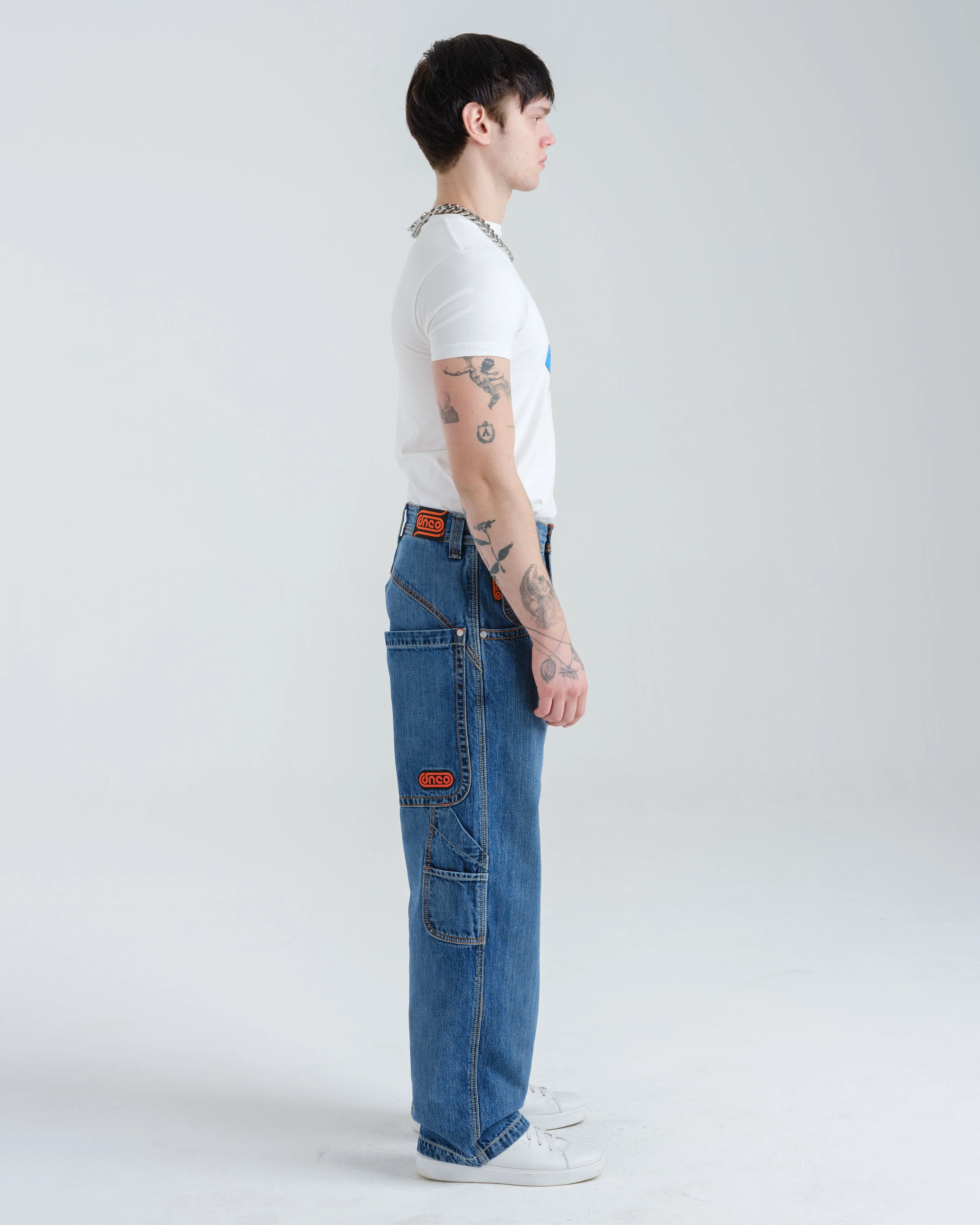 Handyman Carpenter. 20. Hand-Sand Vintage.