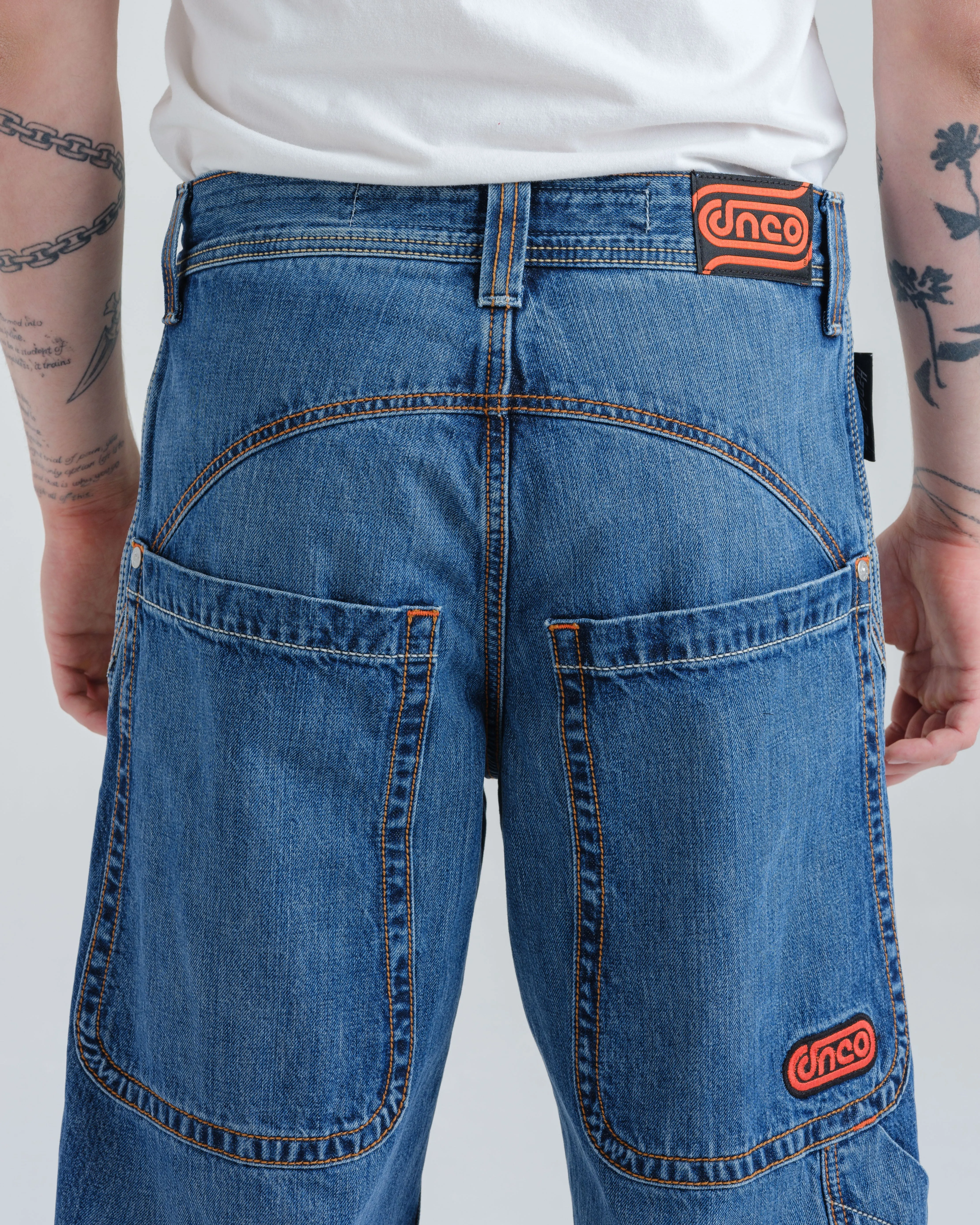 Handyman Carpenter. 20. Hand-Sand Vintage.