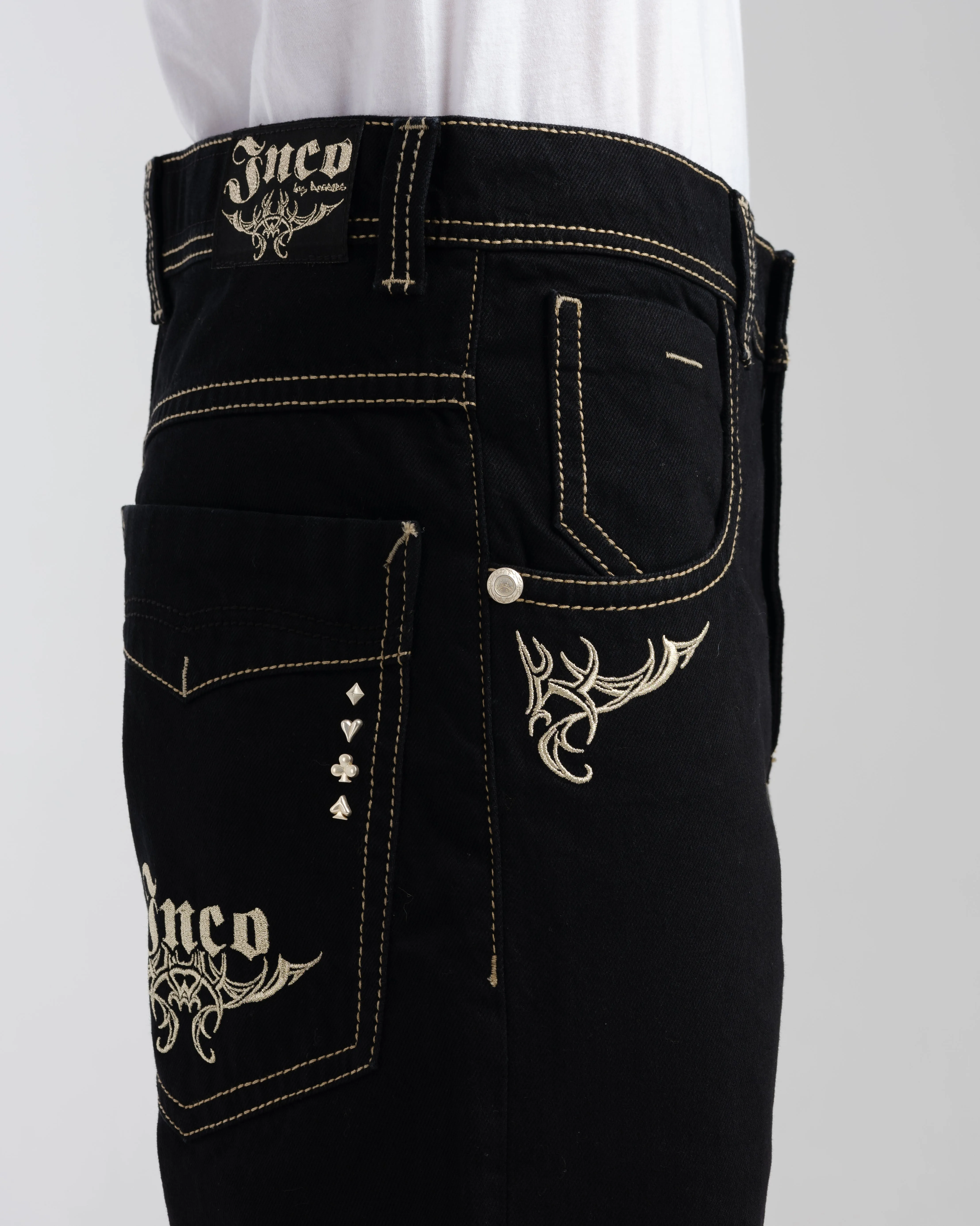 Karatz. 23. Jet Black.