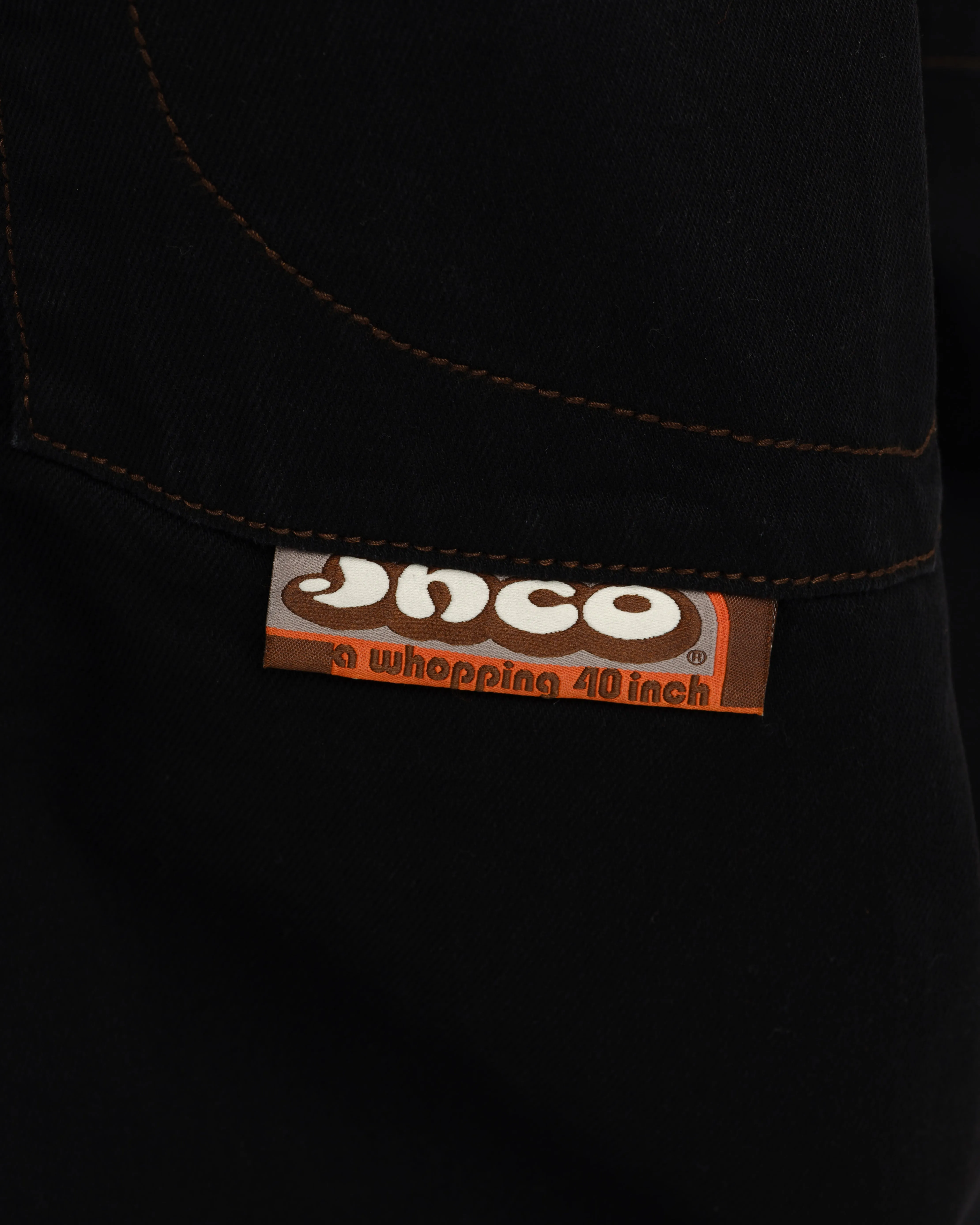Mammoth. 40. Jet Black.
