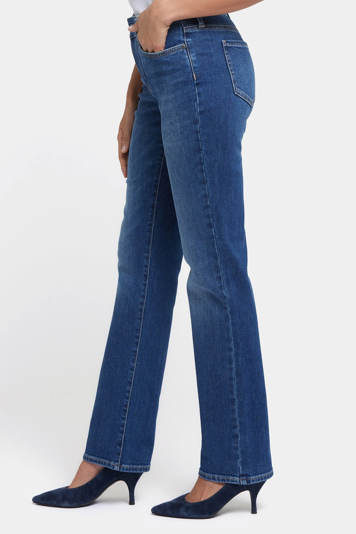Marilyn Straight Jeans In Petite - Asturia Shore