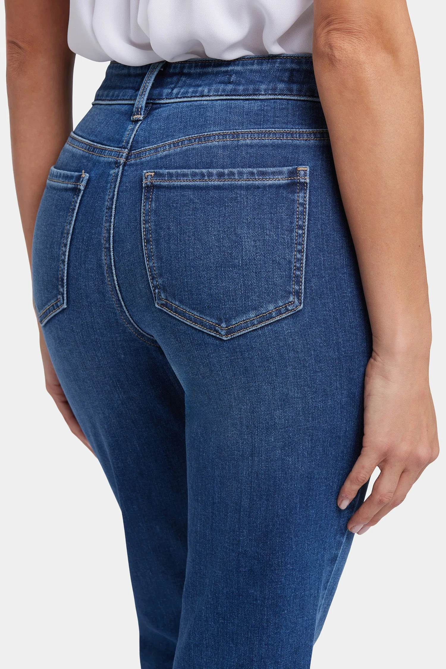 Marilyn Straight Jeans In Petite - Asturia Shore
