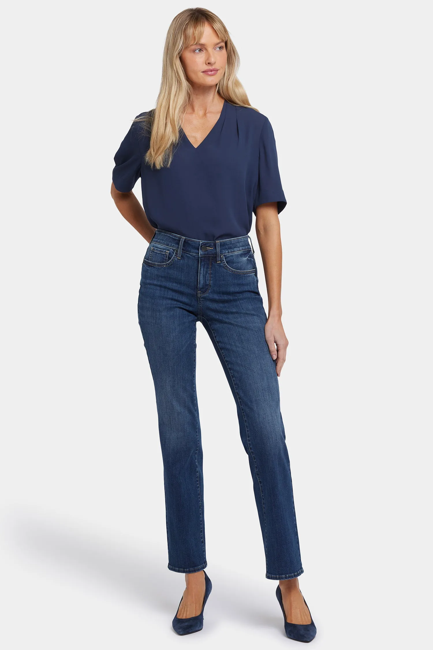 Marilyn Straight Jeans In Petite - Rio Rapids