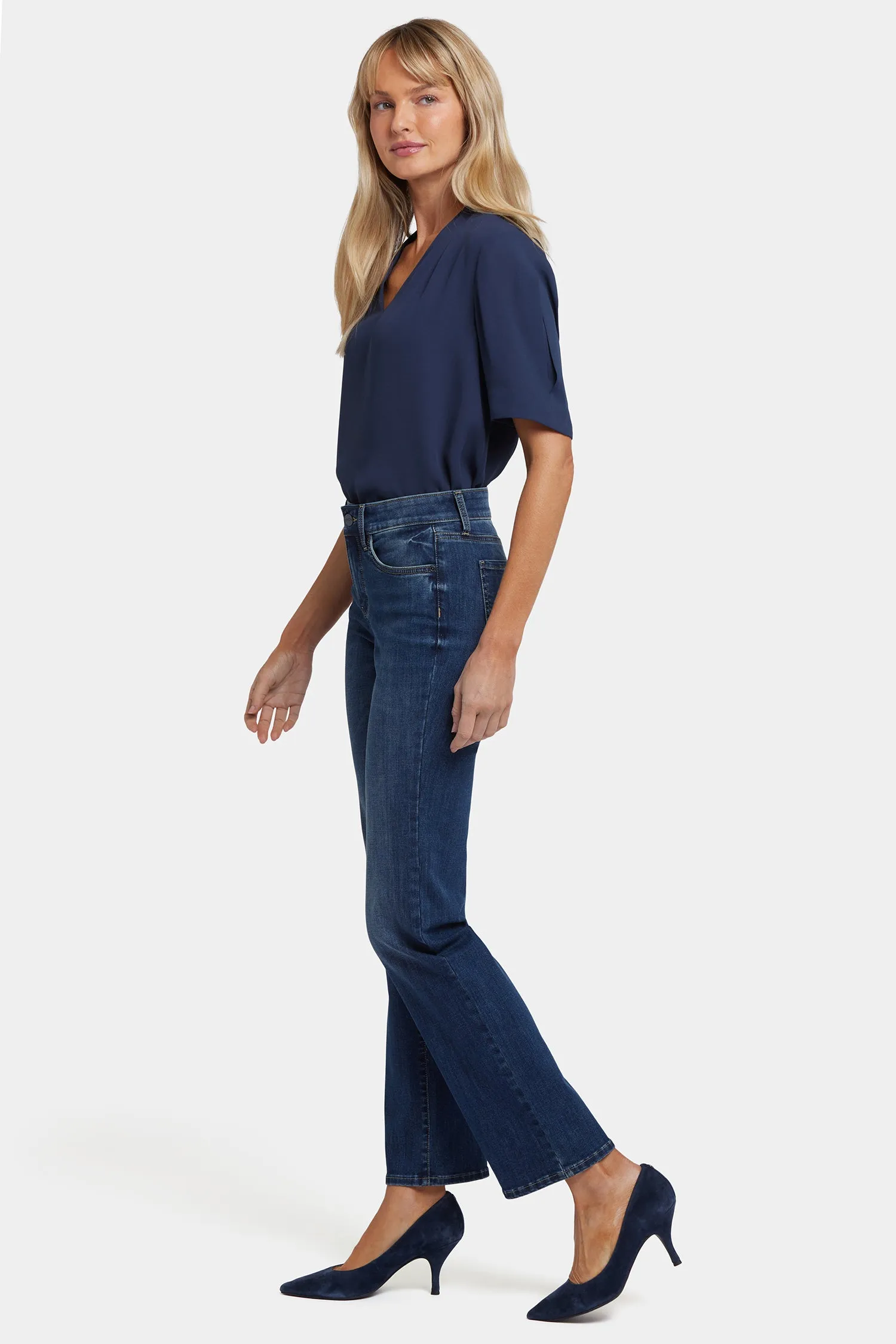 Marilyn Straight Jeans In Petite - Rio Rapids