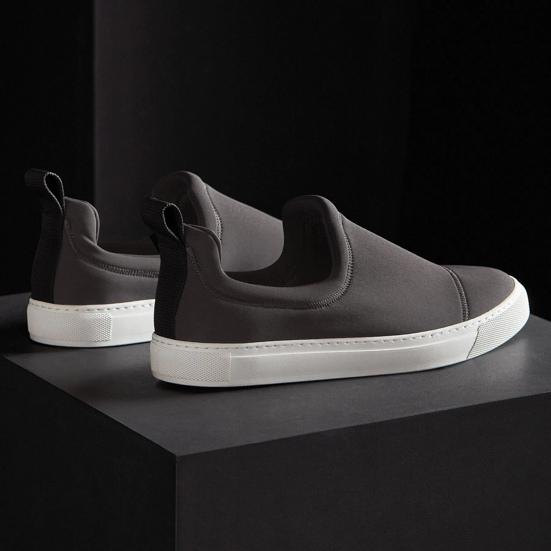 Men's Zuma Scuba Slip On - Carbon Grey
