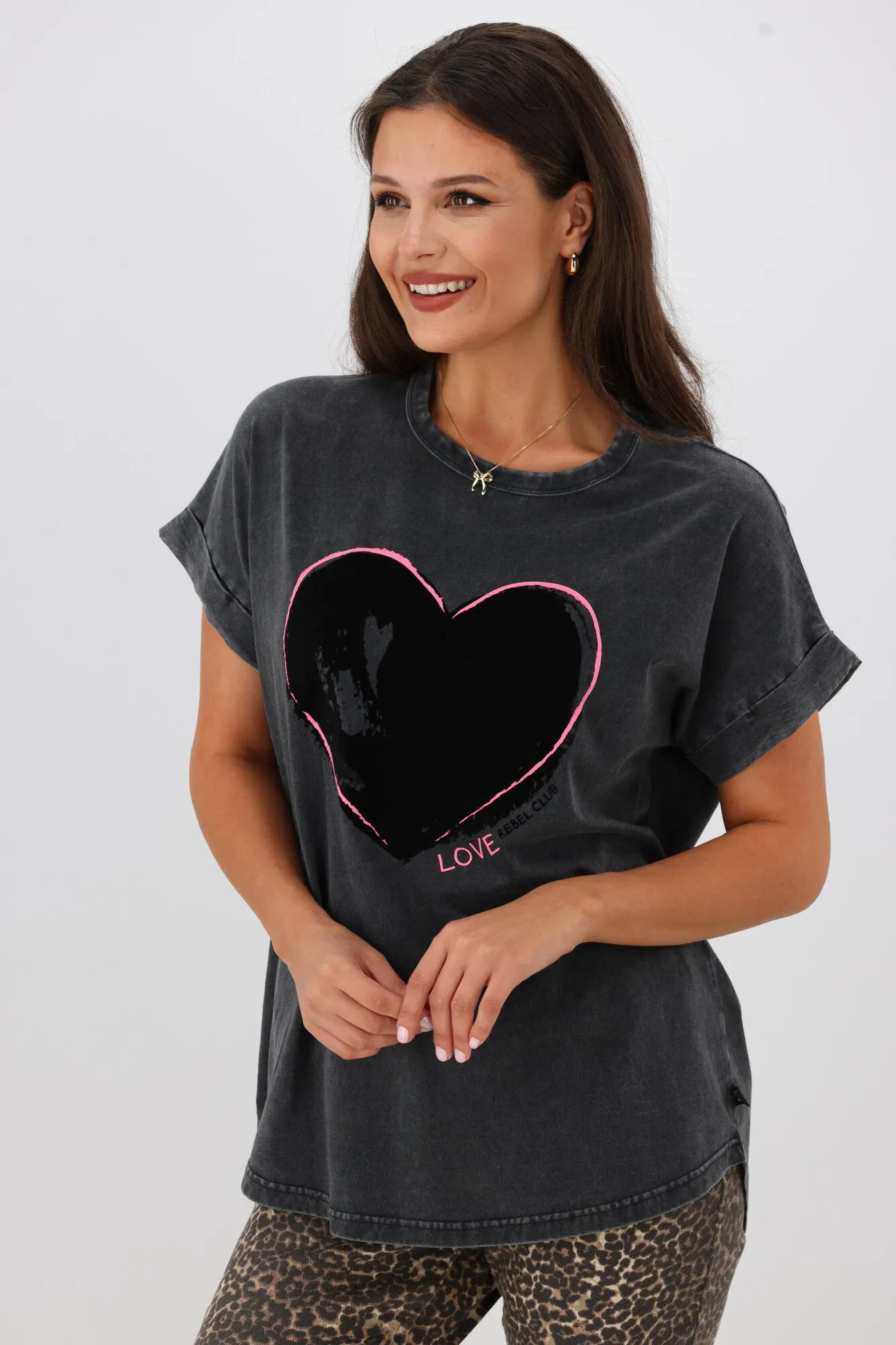 Rebel Club Heart Crush Capsleeve Tee Acid Black