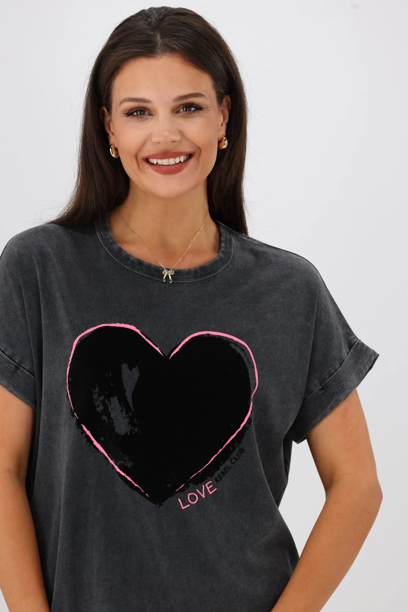 Rebel Club Heart Crush Capsleeve Tee Acid Black