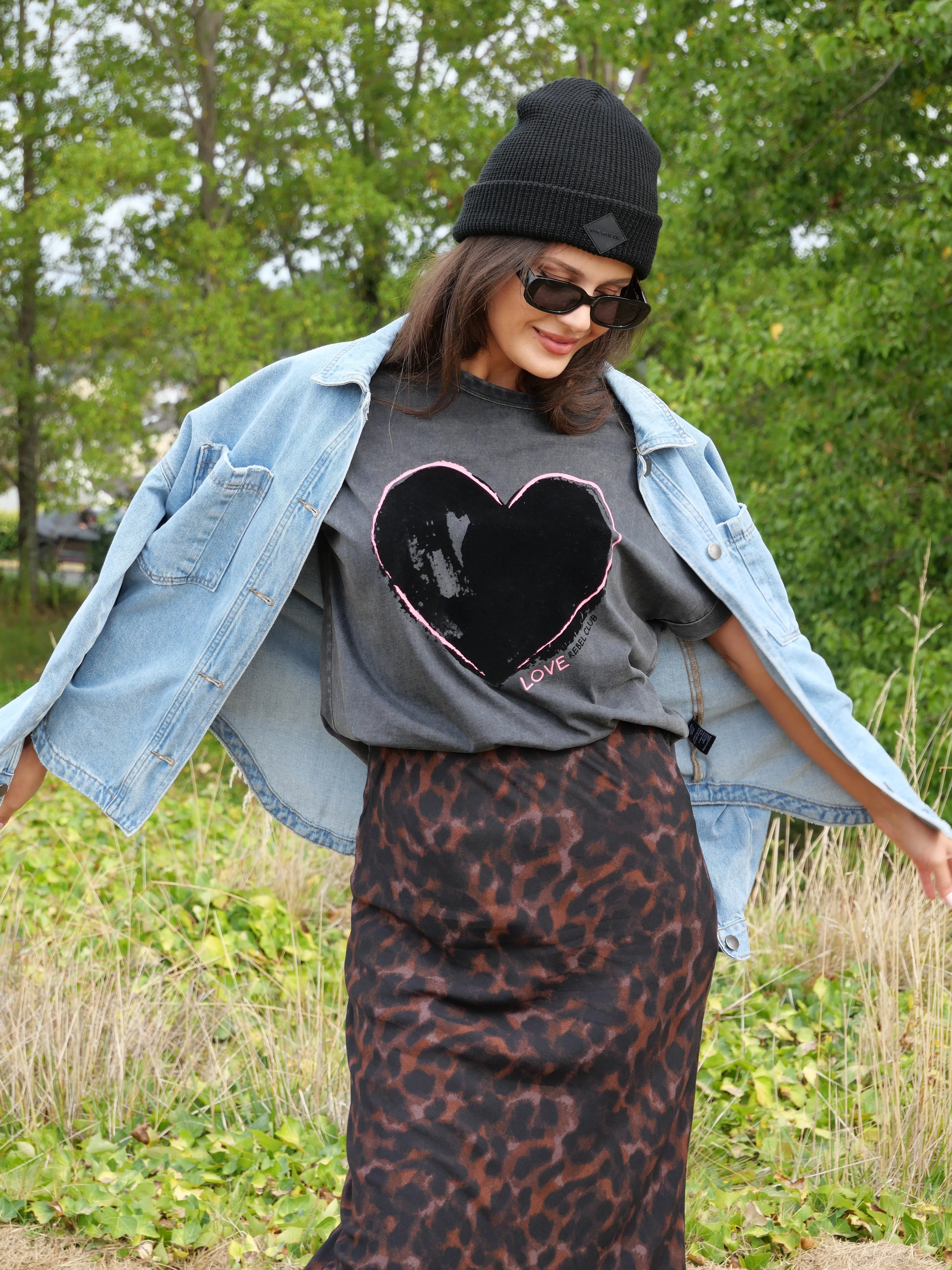 Rebel Club Heart Crush Capsleeve Tee Acid Black