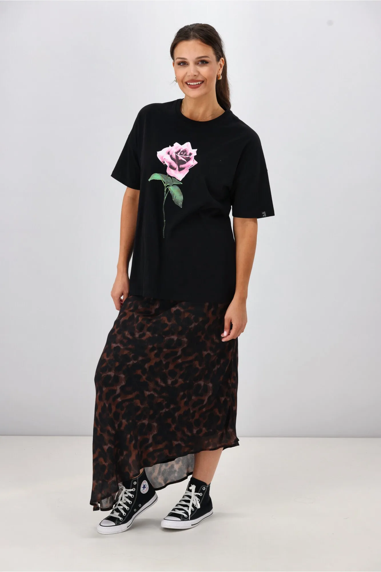 Rebel Club Romance Rose Boyfriend Tee Black