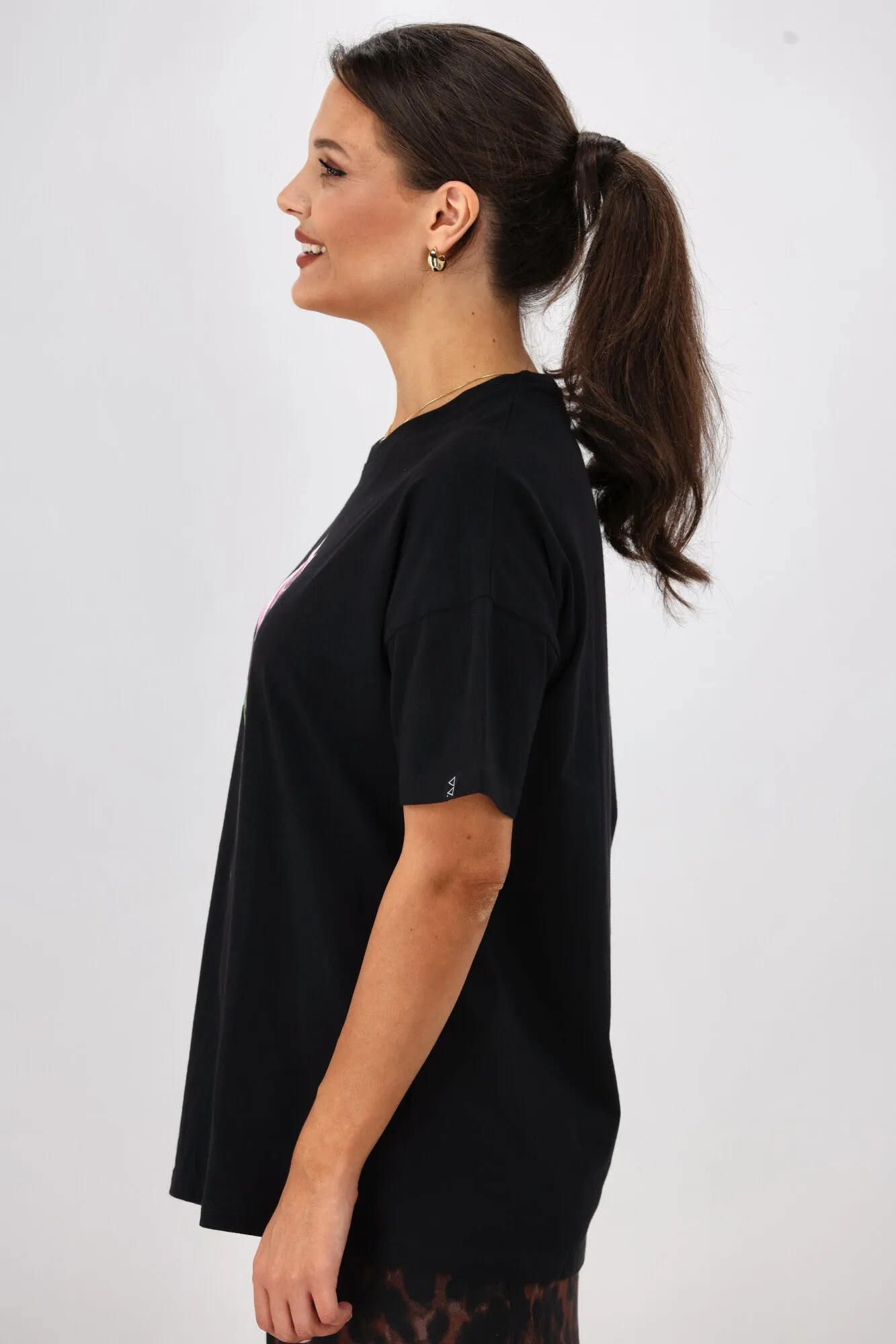 Rebel Club Romance Rose Boyfriend Tee Black
