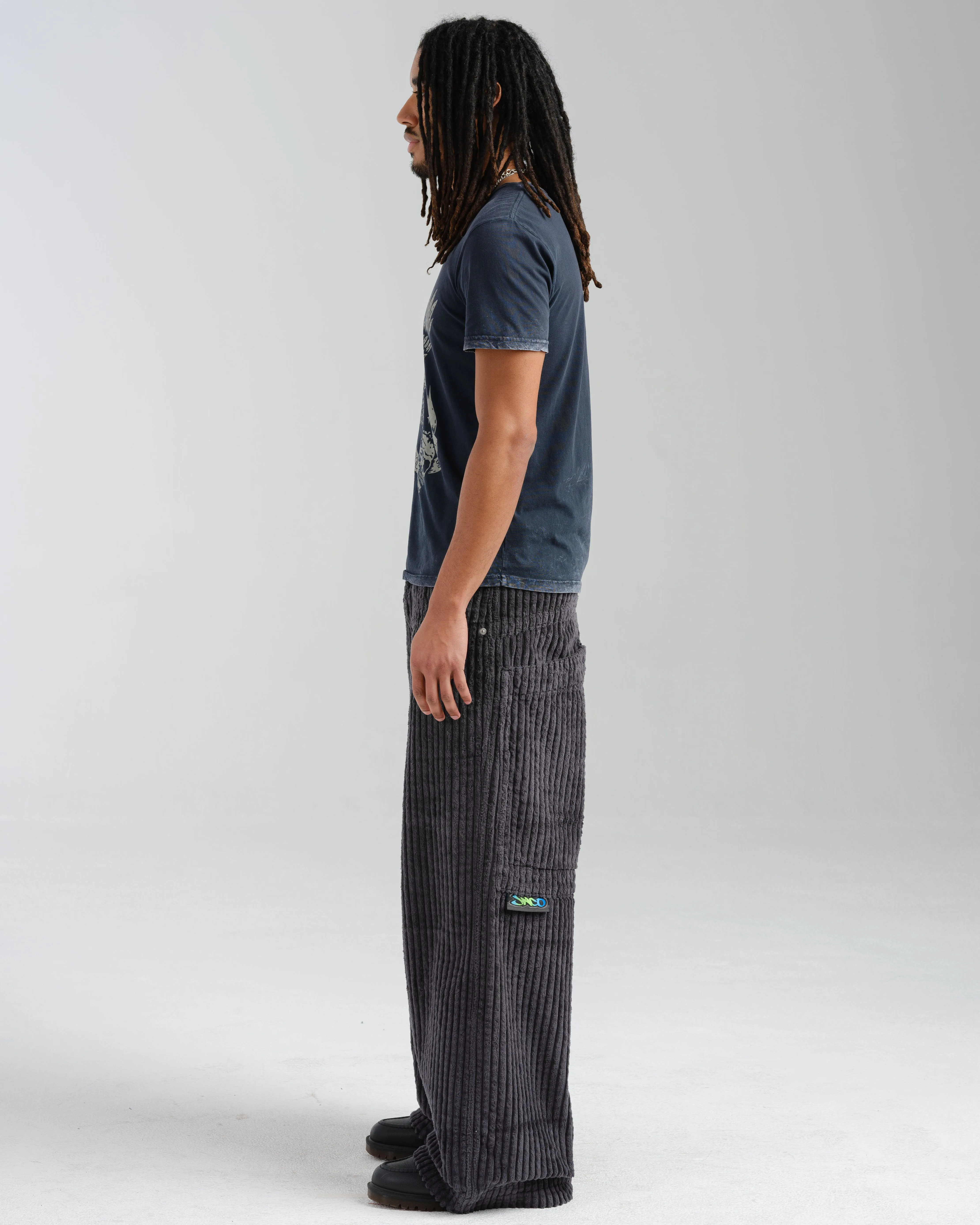 Rollin. 26. 2 Wale Corduroy. Magnet.