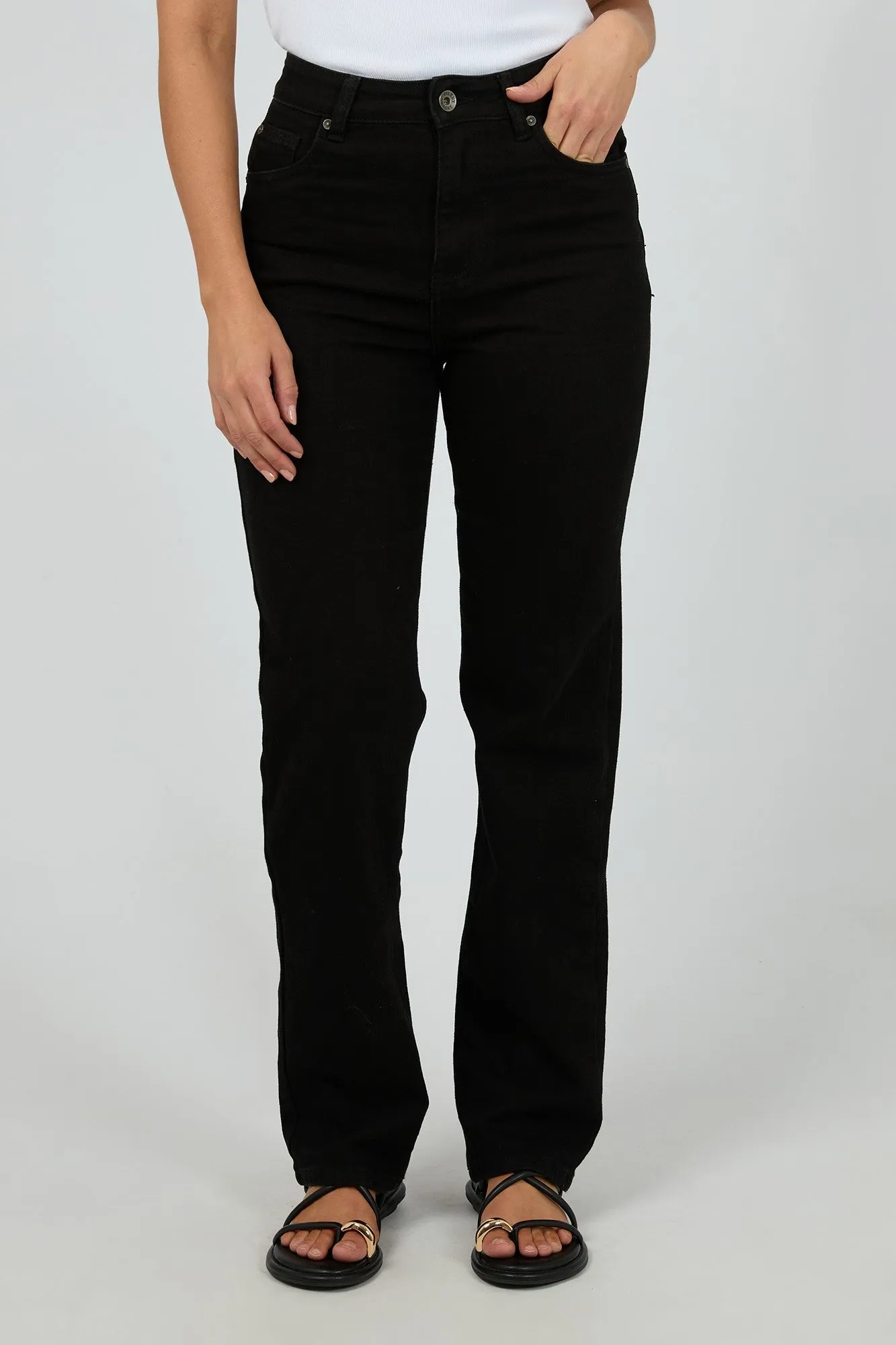 Silent Theory Mila Comfort Straight Jean Black