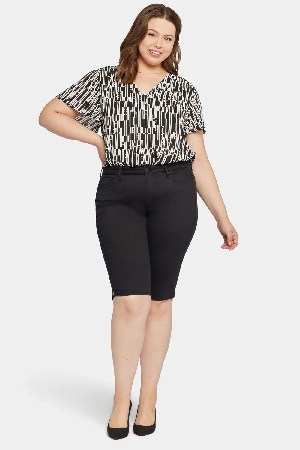 Sophie Bike Capri Jeans In Plus Size - Black