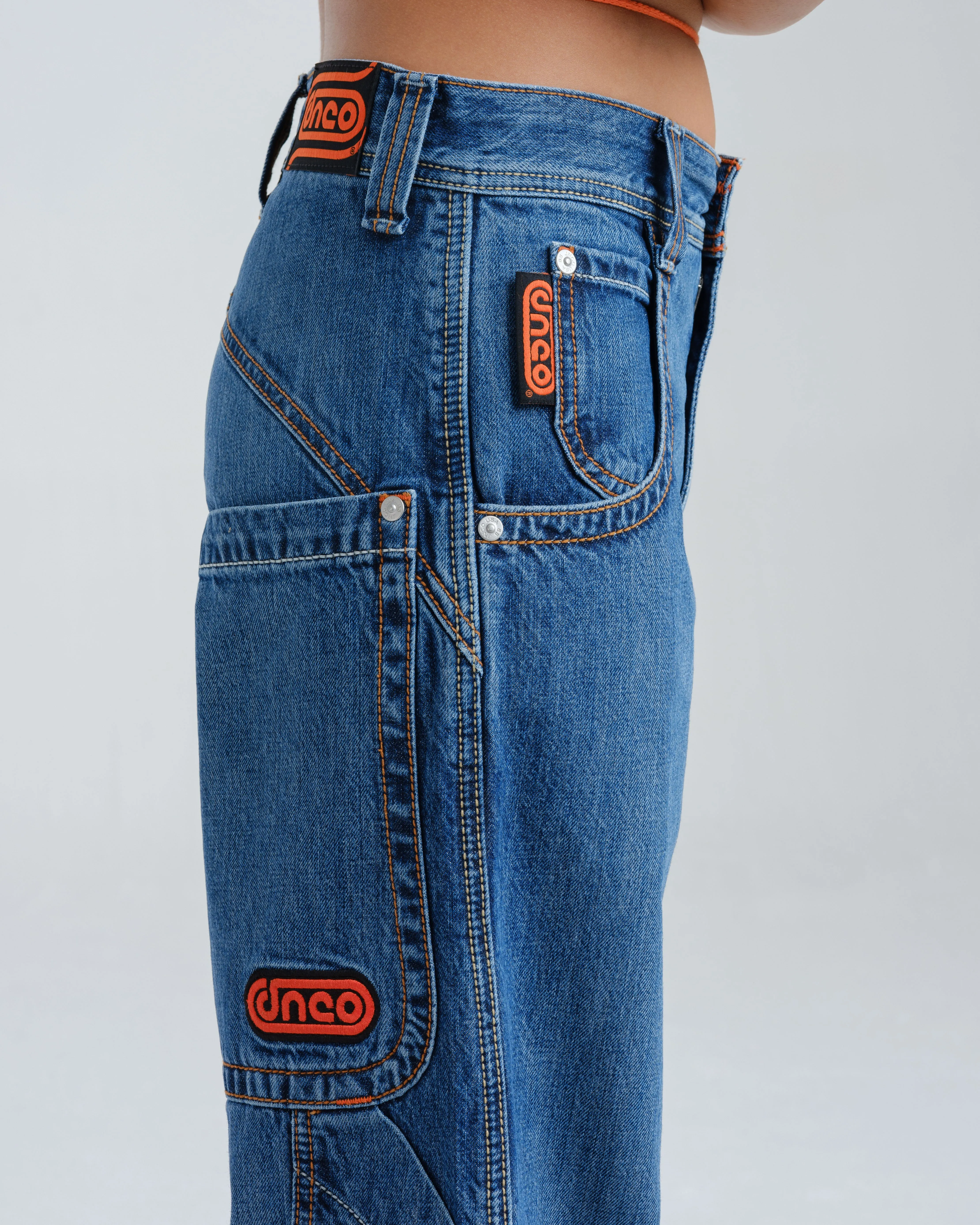 W Handyman Carpenter. 20. Hand-Sand Vintage.