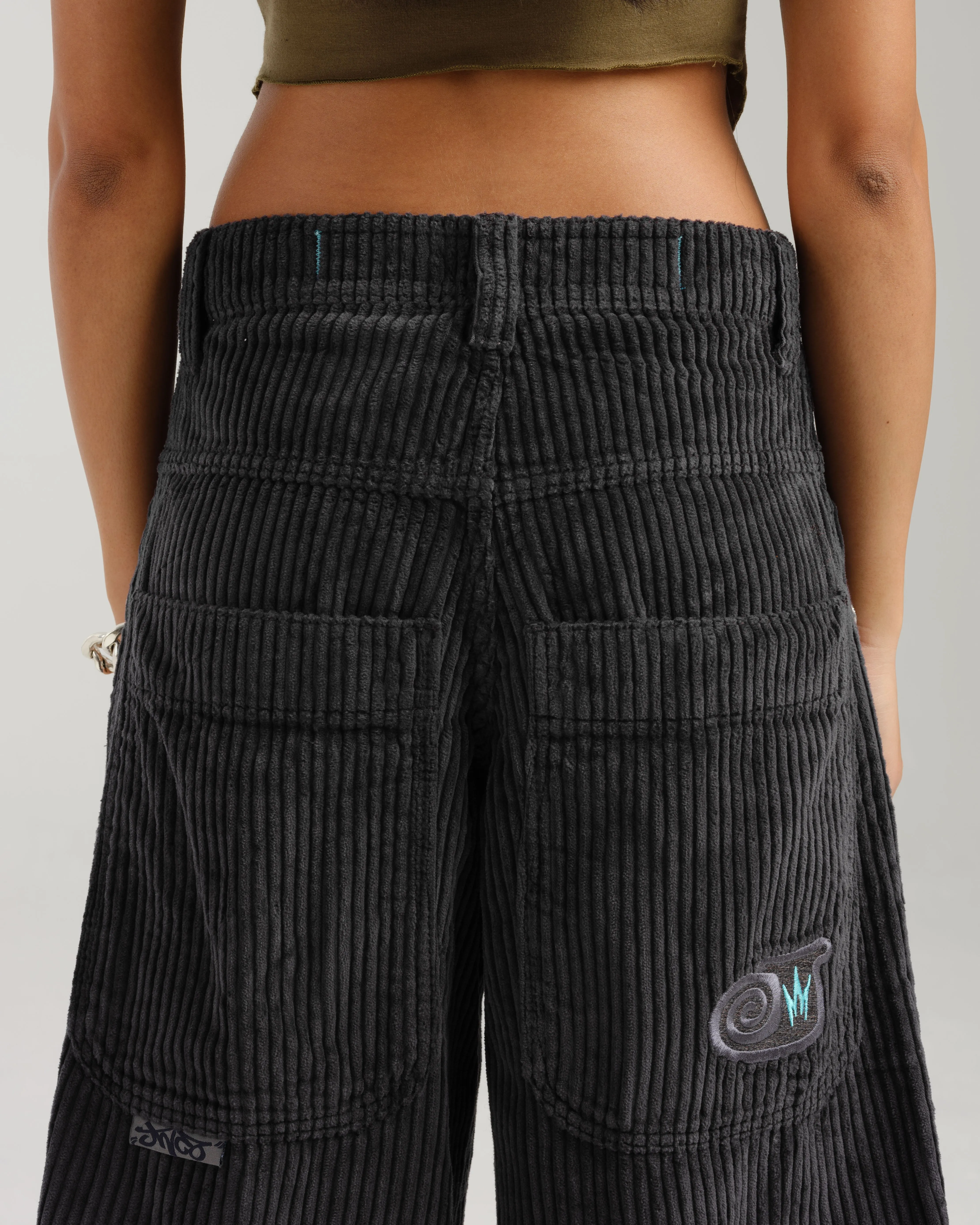 W101 Twin Cannon. 26. 4 Wale Corduroy. Magnet.